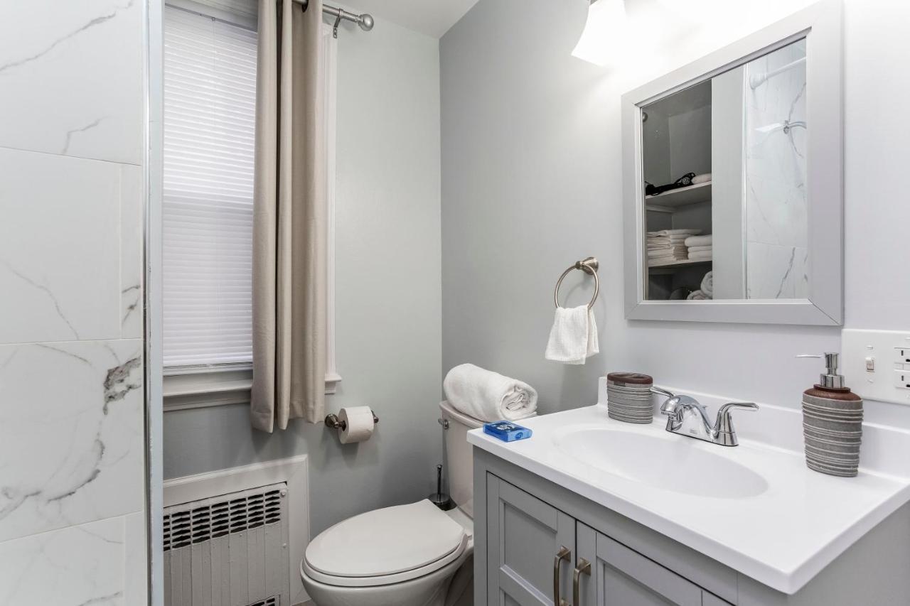 2 Bedroom Apartment Near Bristol Center Екстер'єр фото